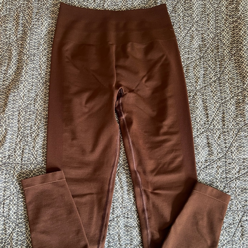 Alphalete Amplify Leggings